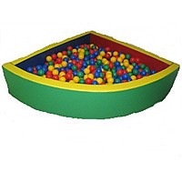 Угловой бассейн с шарами без аппликаций 1,4м