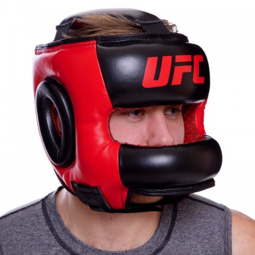 Шолом боксерський з бампером шкіряний UFC PRO UHK-75062 S чорний